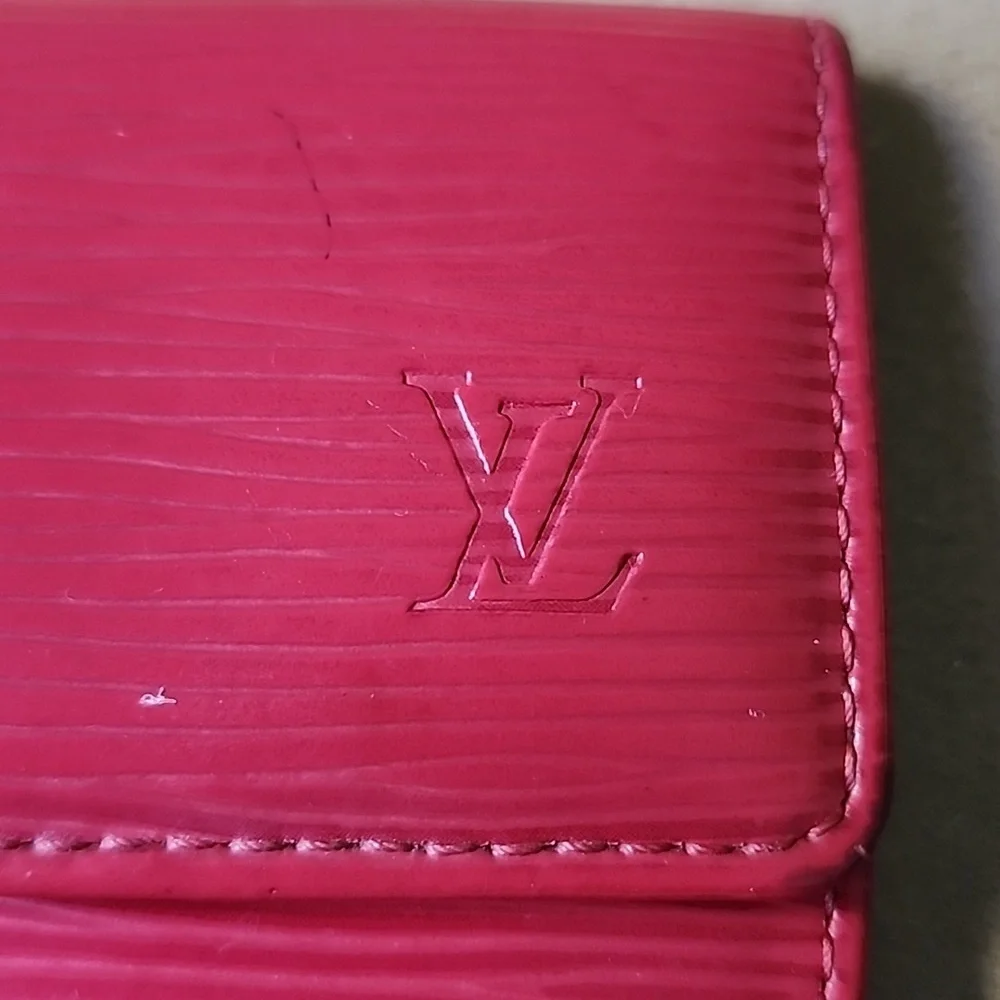 Preowned‎ Louis Vuitton Red Key Holder With COA